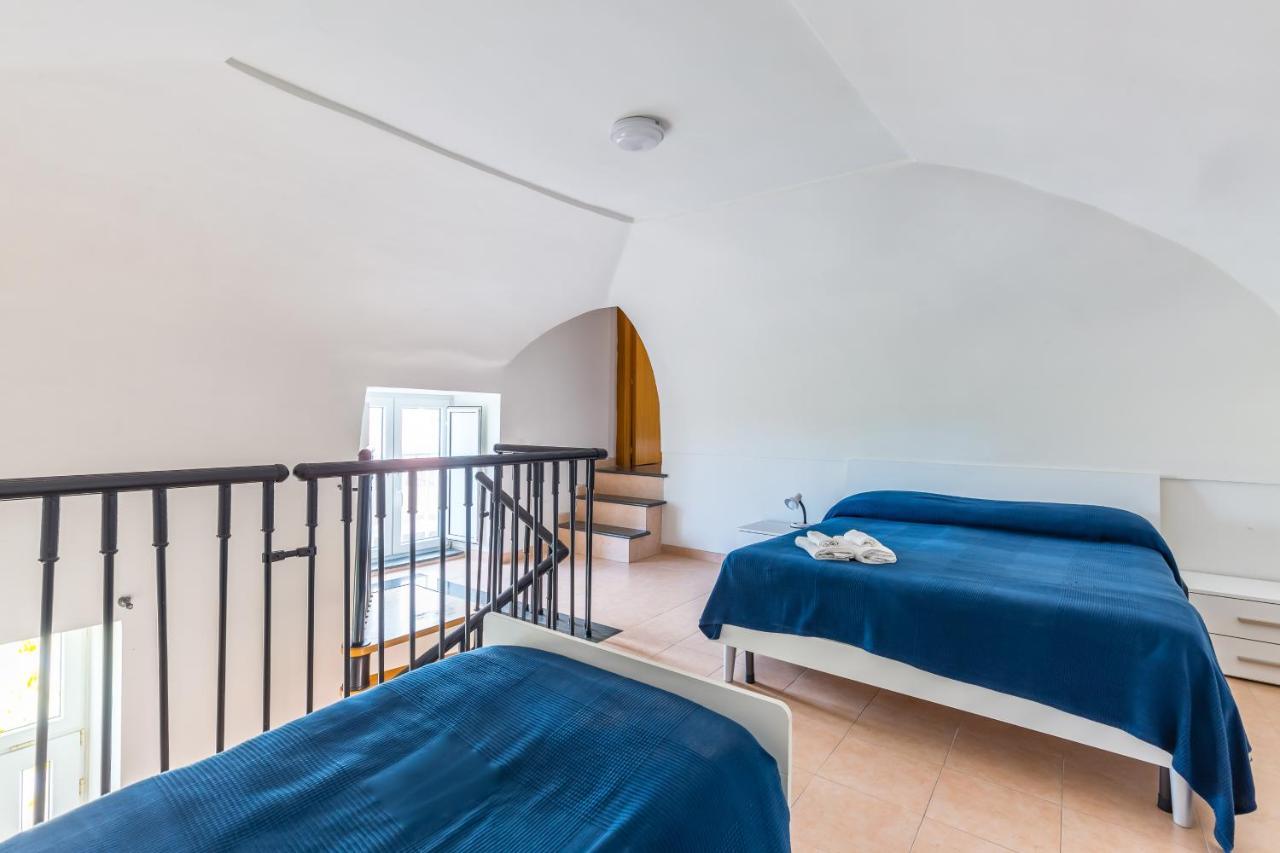La Terrazza Sul Giardino Apartment Procida Luaran gambar
