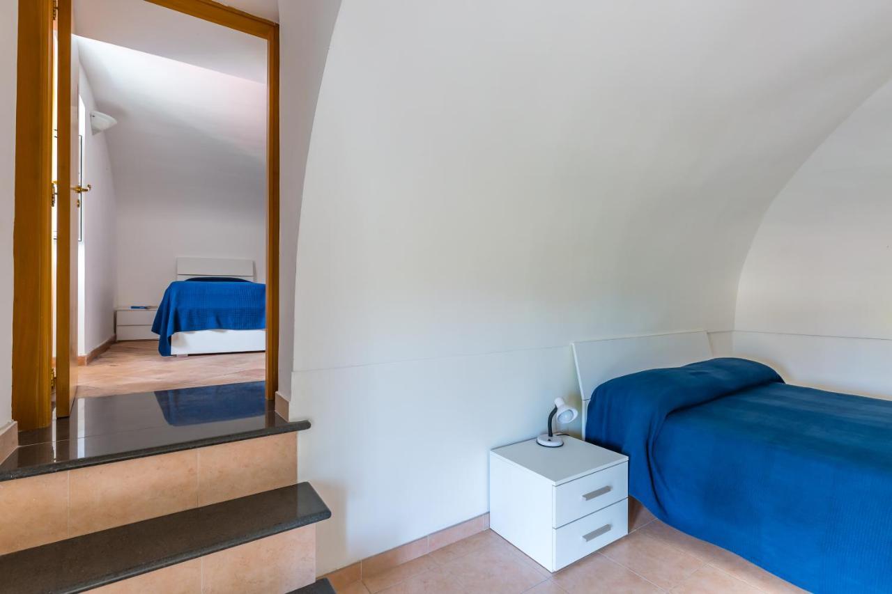 La Terrazza Sul Giardino Apartment Procida Luaran gambar