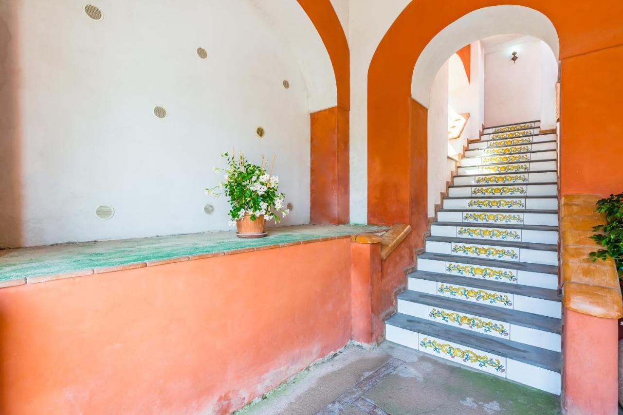 La Terrazza Sul Giardino Apartment Procida Luaran gambar